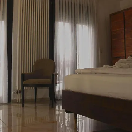 Aalto Hotel 3*